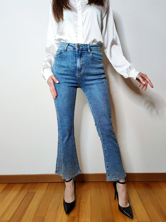 Jeans a zampetta con strass