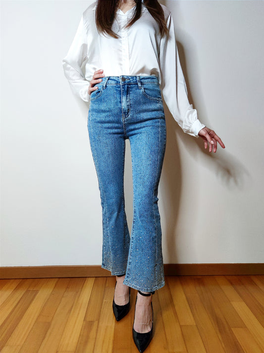 Jeans a zampetta con strass