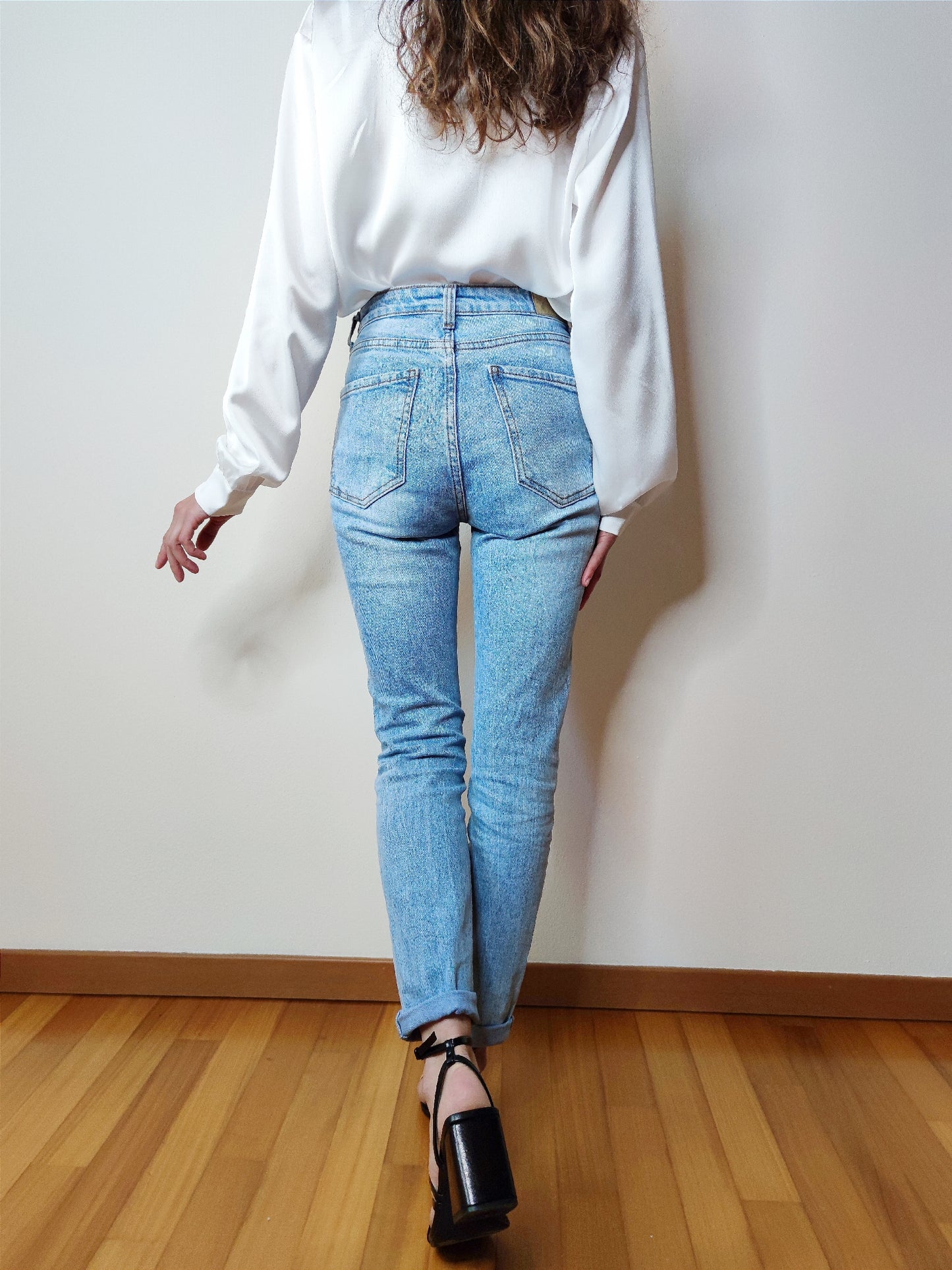 Jeans slim a vita alta