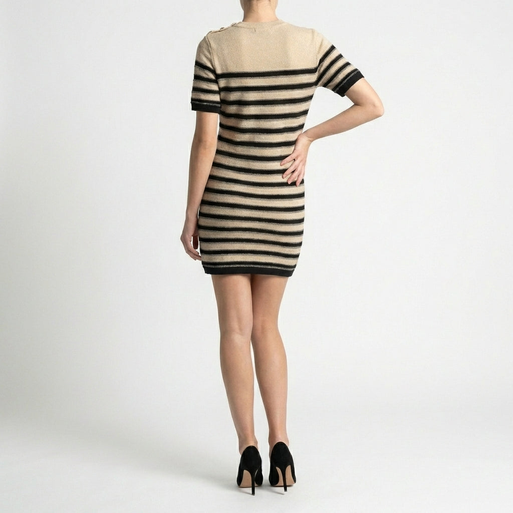 Abito in maglia a righe manica corta