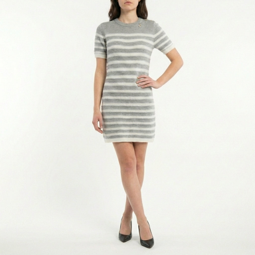 Abito in maglia a righe manica corta