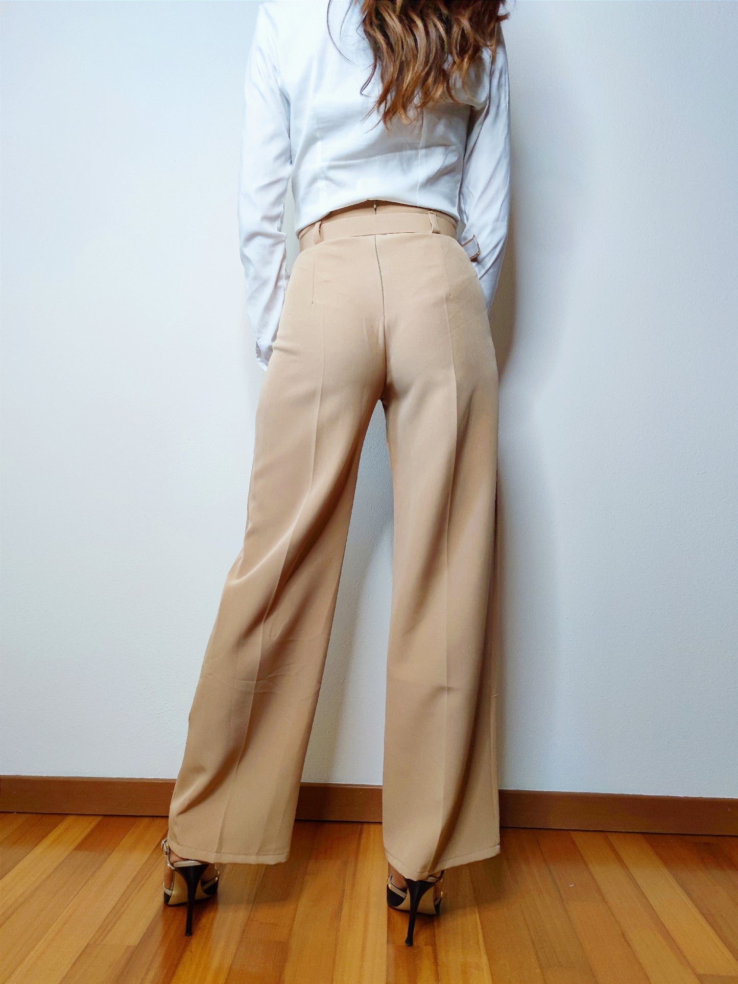 Pantalone cammello con cintura